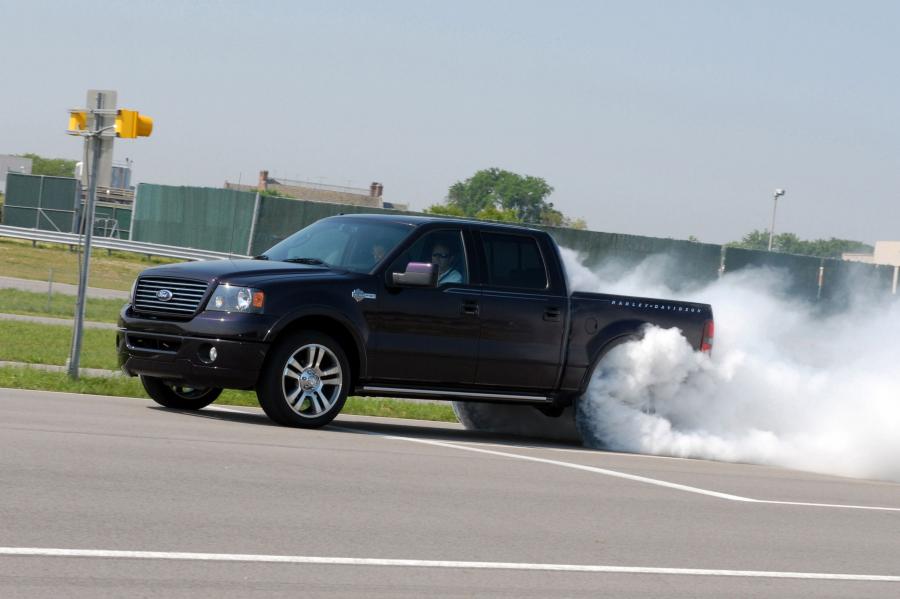  Ford F-150 Harley-Davidson Edition 2006 года  (фото 24 из 73)
